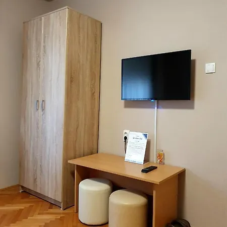 Gradiska Na Savi Apartmani I Sobe Exterior photo