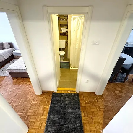 Gradiska Na Savi Apartmani I Sobe Exterior photo