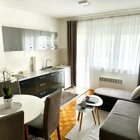Gradiska Na Savi Apartmani I Sobe Exterior photo
