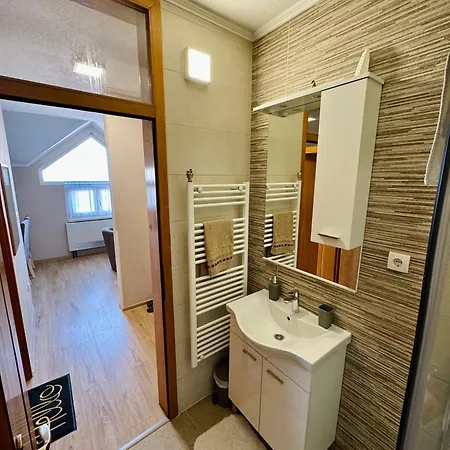 Gradiska Na Savi Apartmani I Sobe Exterior photo