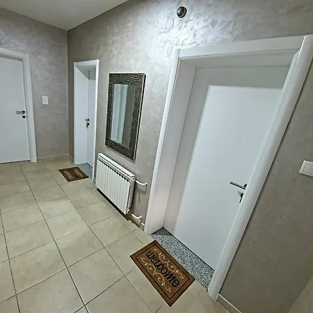 Gradiska Na Savi Apartmani I Sobe Room photo